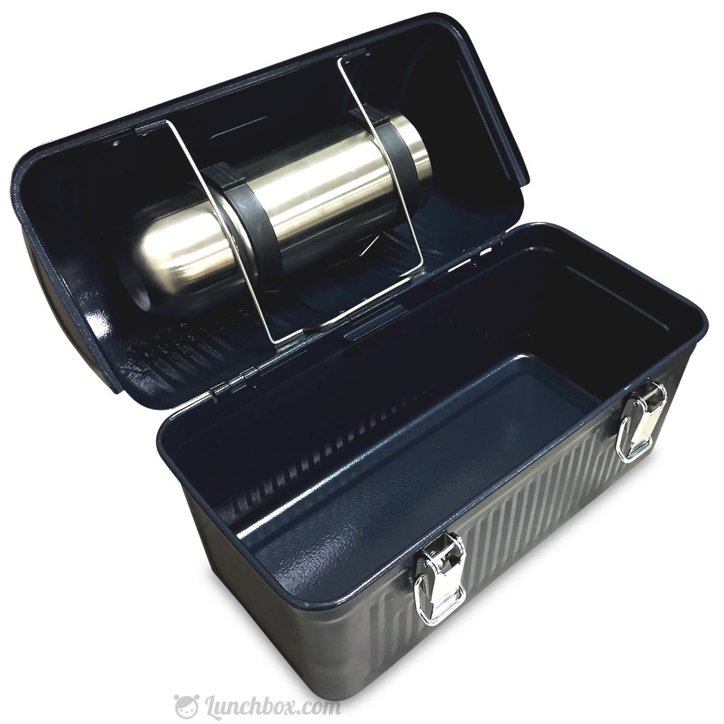 http://www.lunchbox.com/cdn/shop/products/black-dome-lunchbox-2_1024x1024.jpg?v=1451949399