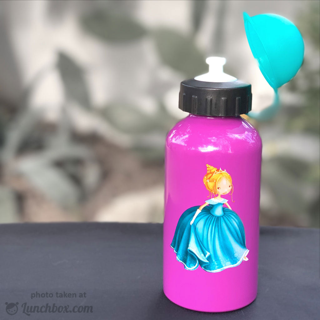 http://www.lunchbox.com/cdn/shop/products/princess-girls-water-bottle_1024x1024.jpg?v=1548824121
