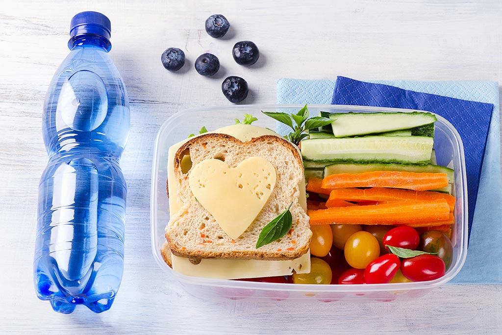 Nutritionist Approved Strategies For Packing Your Lunch