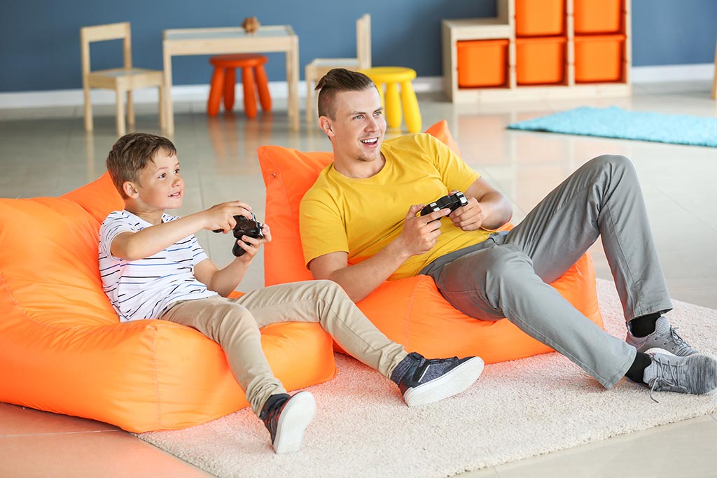 Paging Dr. Buzzkill: Playing Video Games Can Mess Up Your Wrists